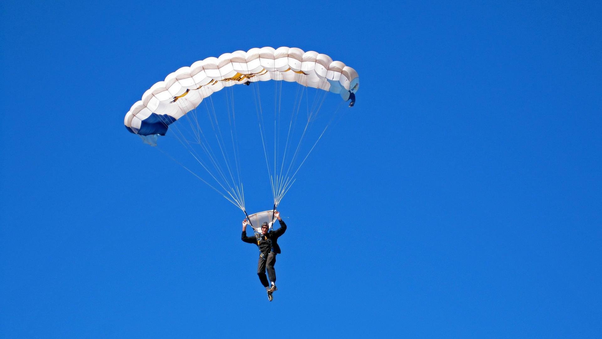 孤胆英雄的终章，乔治生死战接管西决，步行者提前终结魔术悬念